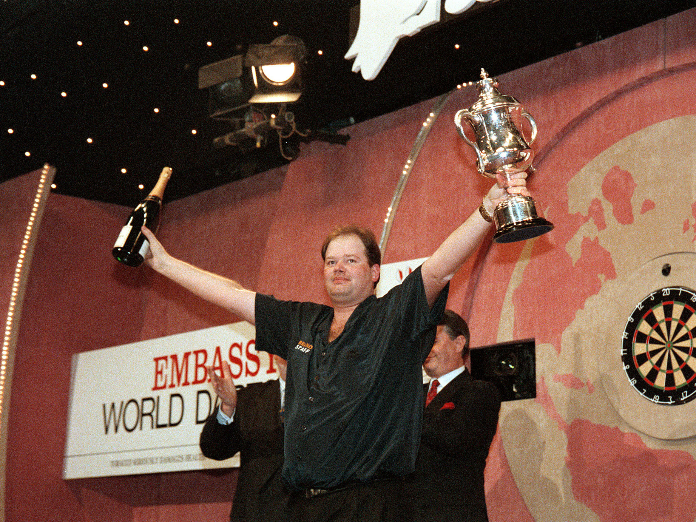 Biography - Raymond Van Barneveld